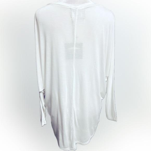 NWT Bird & Vine SZ O/S black/white graphic top, dolman sleeves, hi/low. Bust 60” - Picture 2 of 4